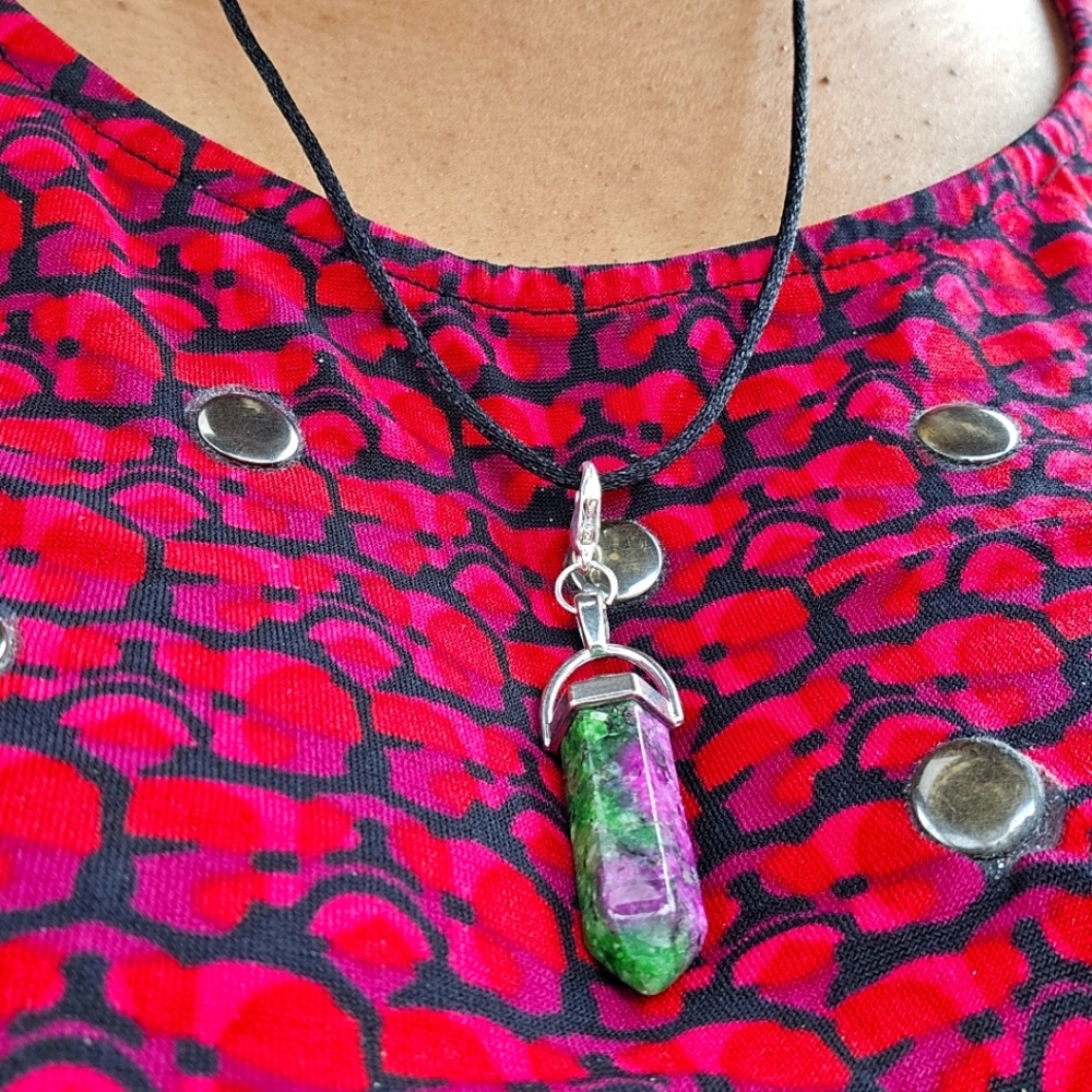 Stone Pendant Necklace